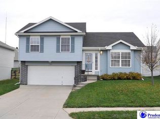 7863 Bauman Ave, Omaha, NE 68122