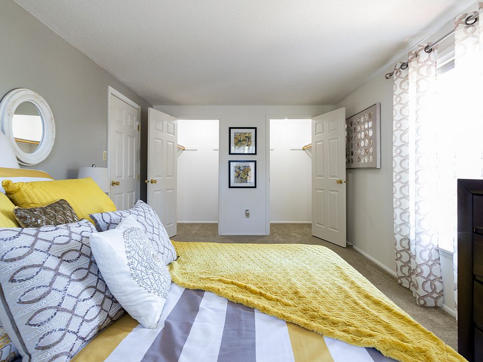 1 bedroom 1 bathroom at Ashmore Trace Apartment