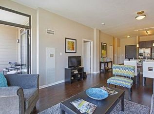 2310 S Michigan Ave #1, Chicago, IL 60616