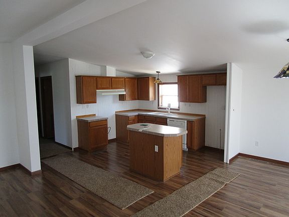 2nd image of 638A Bluebird Cir #A