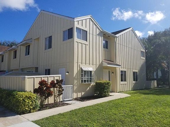 3rd image of 6367 Riverwalk Ln Unit 1