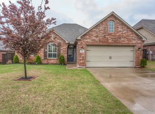 14352 S Urbana Pl, Bixby, OK 74008