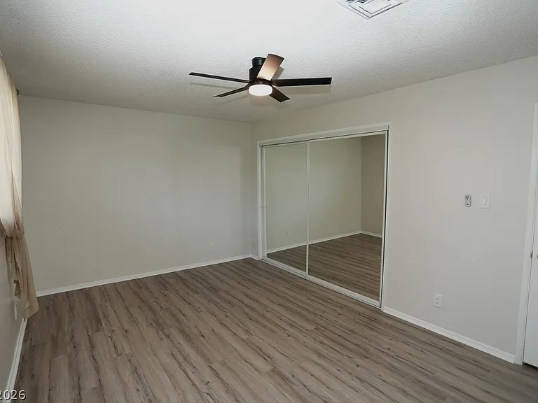 2725 Colanthe Ave — Photo 18