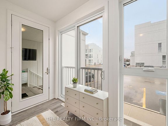 4th image of 234 Edgevalley Rd #25