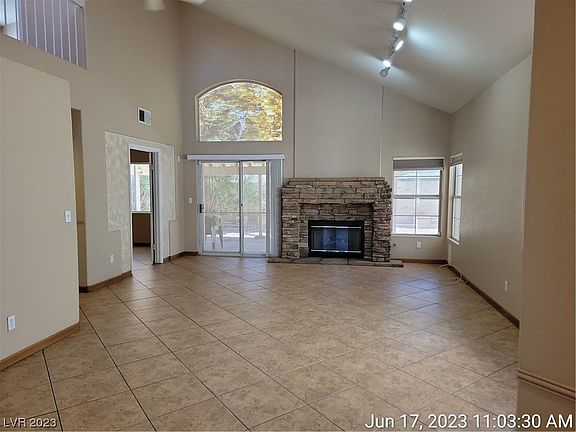 3rd image of 2615 Summerview Pl #0