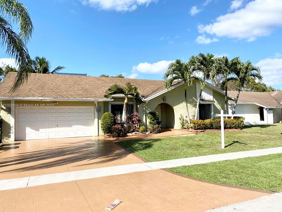 1st image of 7363 NW 49th Ct
