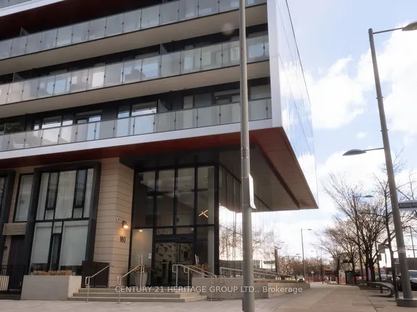 180 Mill St #S560, Toronto, ON M5A 0S7