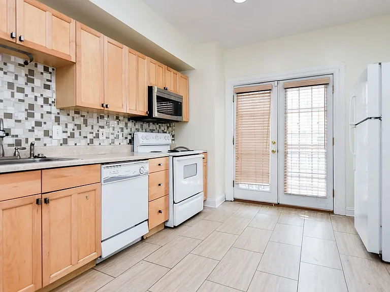 1651 Gales St NE — Photo 14