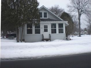 822 W 5th St, Nekoosa, WI 54457