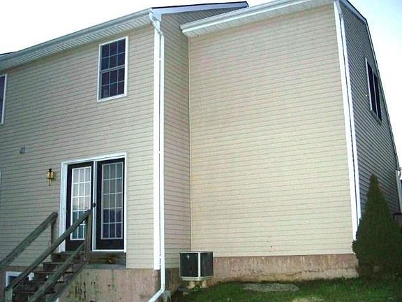 2nd image of 34 Vickilee Dr
