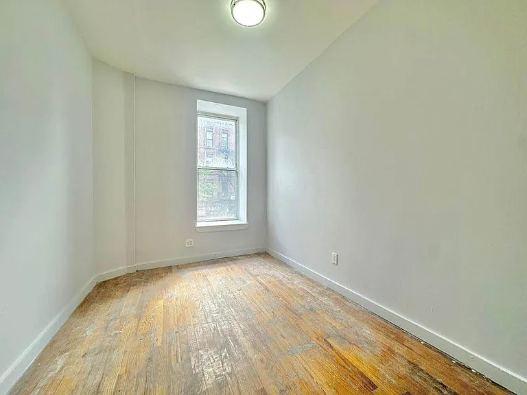 1088 Bedford Ave #1 — Photo 7