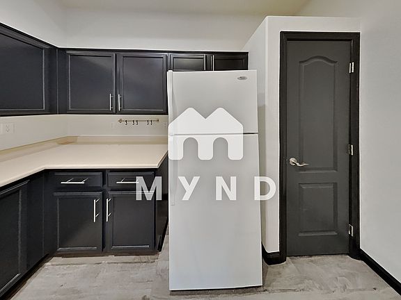 4th image of 3354 Indian Shadow St Unit 204
