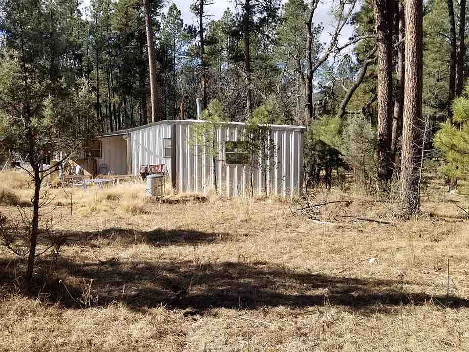 2nd image of 21 E Spur Rd