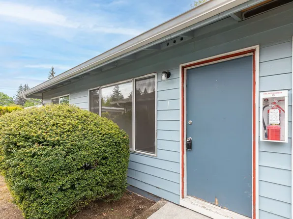 15631 NE Glisan St., 15631 NE Glisan St APT 1, Portland, OR 97230