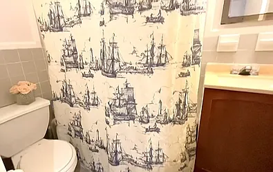 Rented by R New York