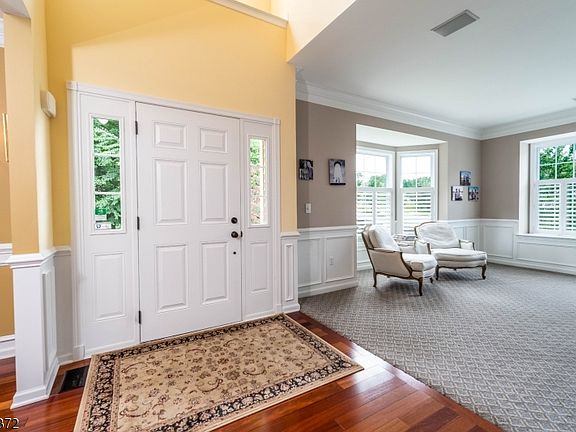 2nd image of 107 Lamerson Cir