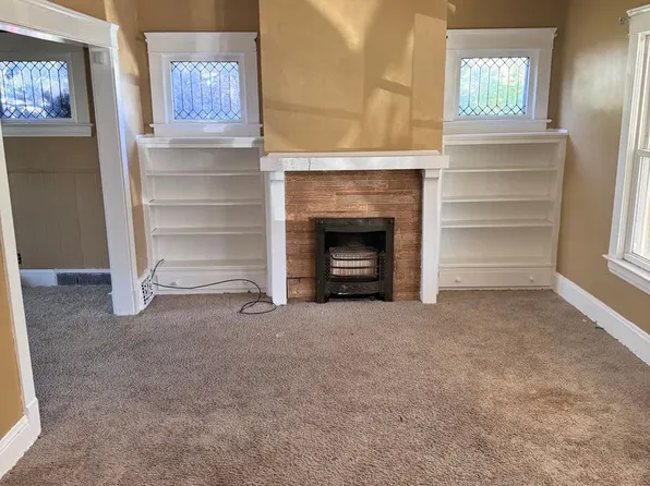 12423 Osceola Ave, Cleveland, OH 44108