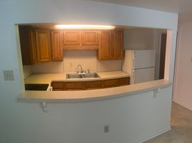 2 bed, 1.0 bath, 1032 sqft, $1,400, 156 Water Street