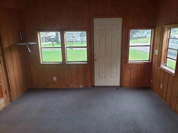5th image of 143 Winona Dr