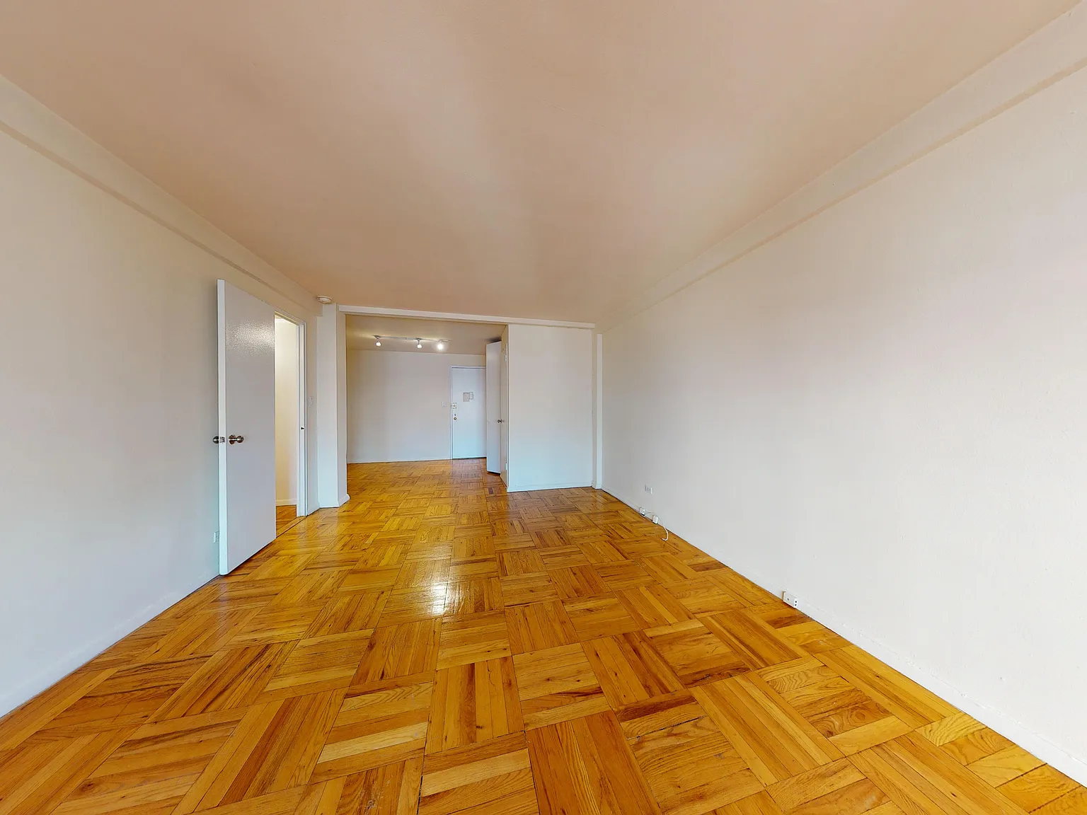 336 East 86th Street — Photo 2