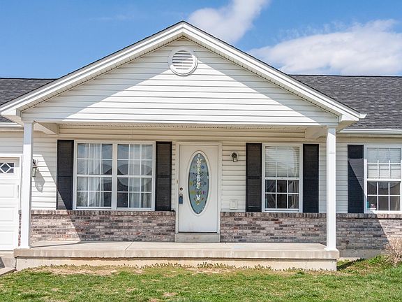 3rd image of 305 Meadow Crest Dr