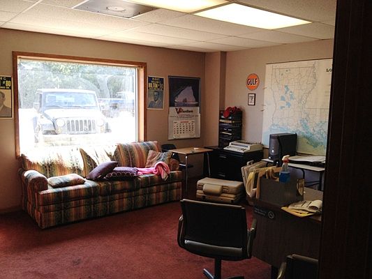 5th image of 2498 University Parkway