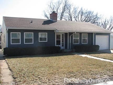 1st image of 2211 Park Ln
