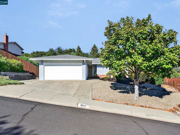 3611 Victor St, Pinole, CA 94564