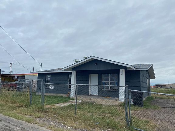 2nd image of 2929 Montemayor St