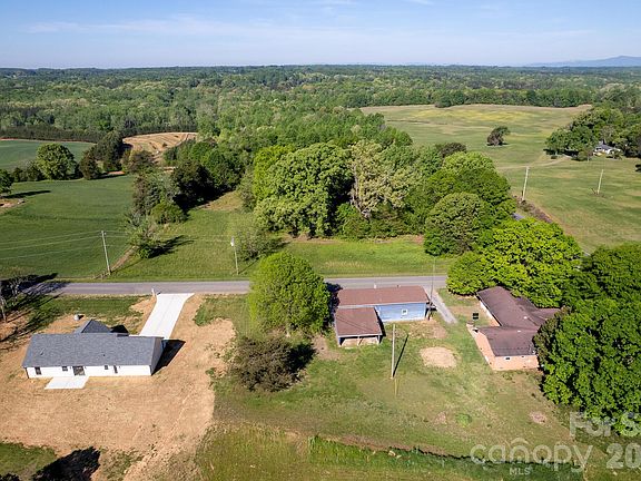 3rd image of 5201 Flay Rd