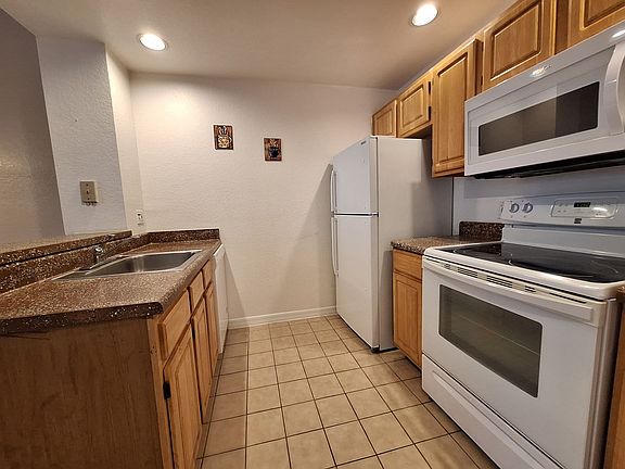 5th image of 4010 San Gallo Dr APT 106