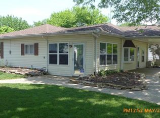 884 Lock Ave, Columbus, OH 43207