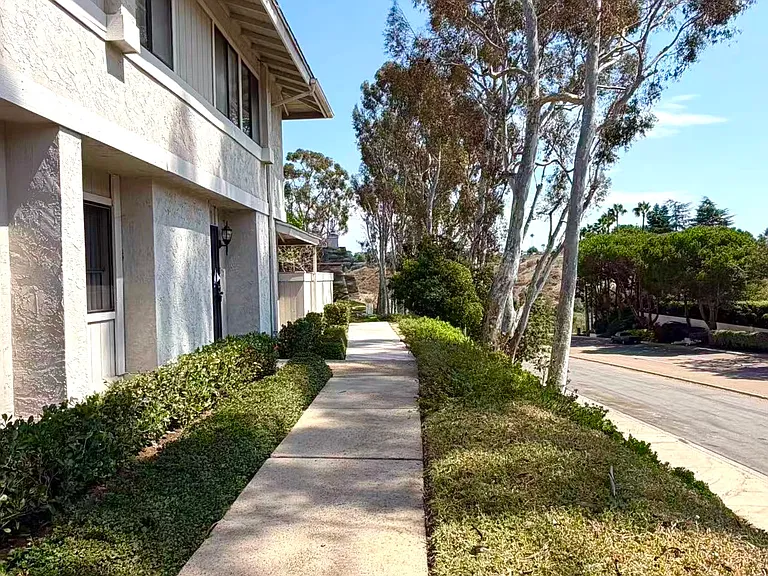 3877 Camino Lindo — Photo 2