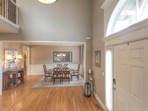 4th image of 1133 Redwood Pl