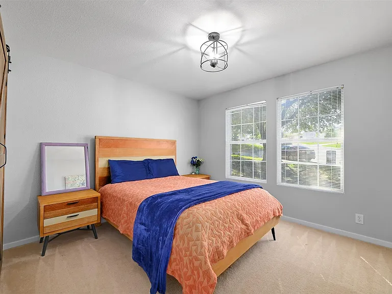 610 Duke Bnd — Photo 19