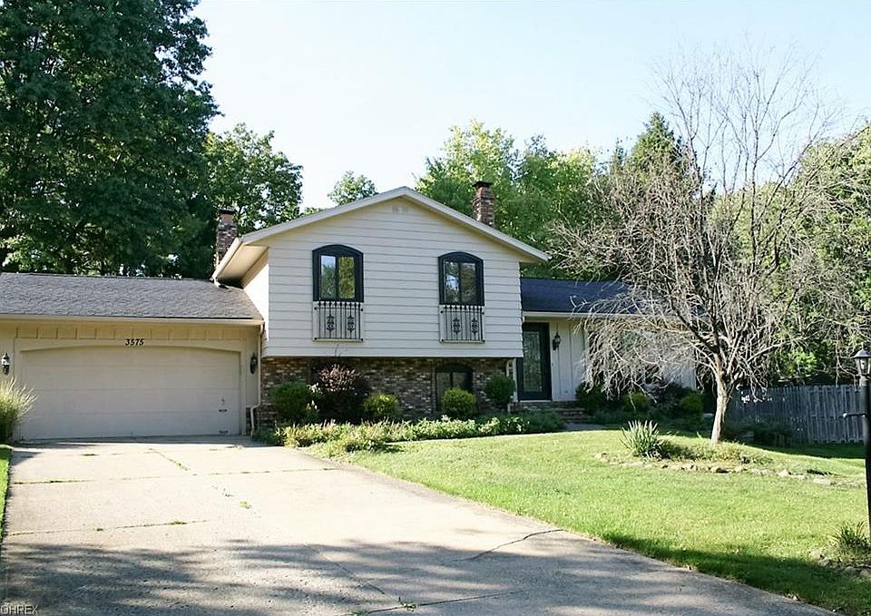 1st image of 3575 Loma Ln