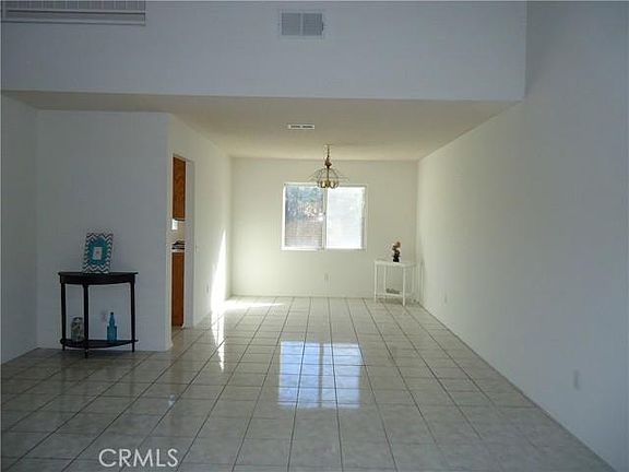 4th image of 5635 N G St