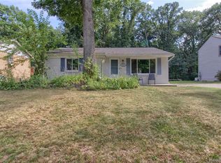 6287 Baldwin Cir, Brighton, MI 48116