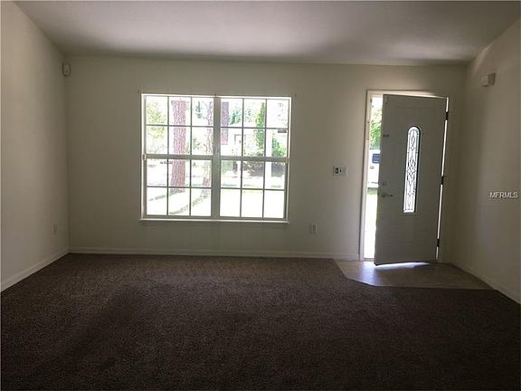 4th image of 1880 10th Ave