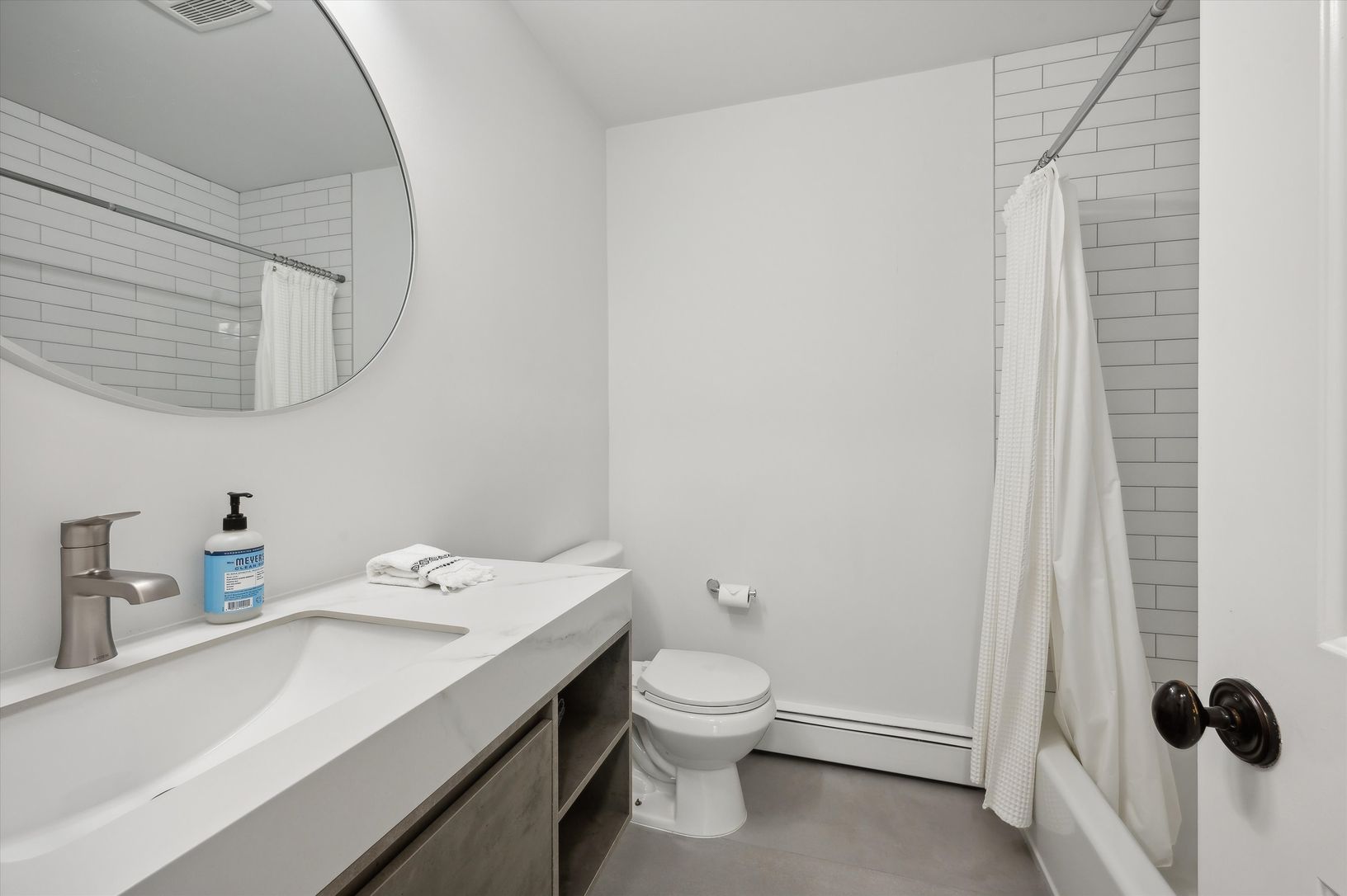  Bath - Renovated 2023