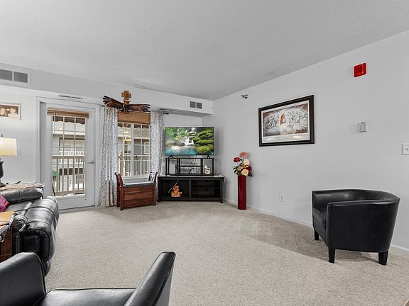 5th image of 1991 29th Pl NW Unit 207