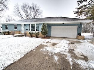 2400 S East St, Appleton, WI 54915