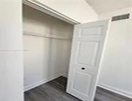 3 bed, 1255 sqft, $2,700 — Photo 4