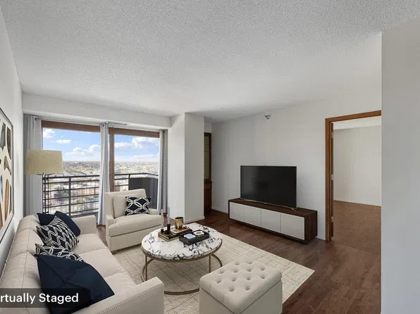 66 9th St E Unit 2502, Saint Paul, MN 55101