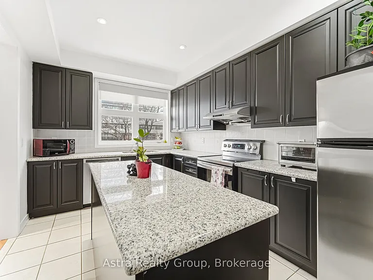 4731 Highway 7 — Photo 13