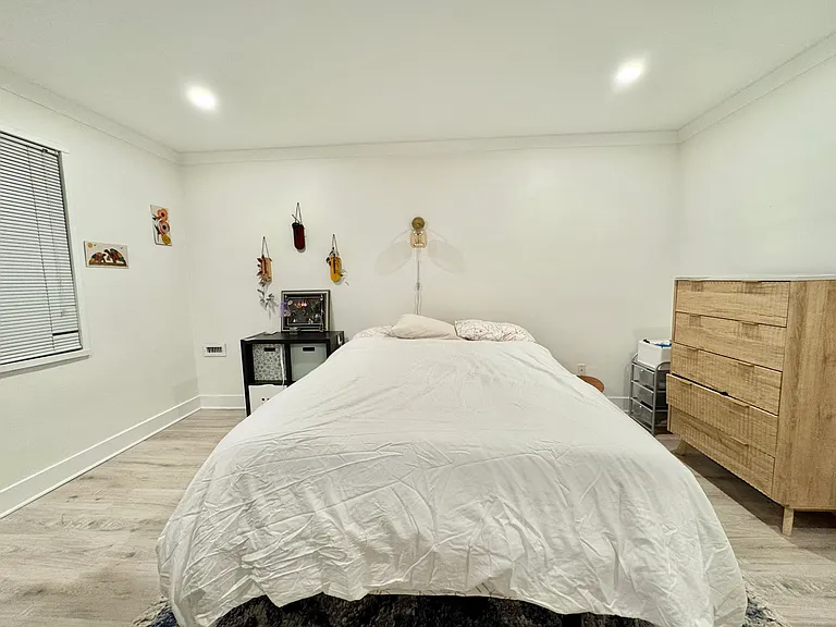 1718 W Abingdon Dr #202 — Photo 12