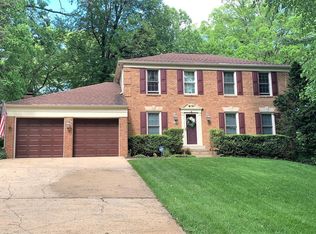2831 Maple Ln, Fairfax, VA 22031