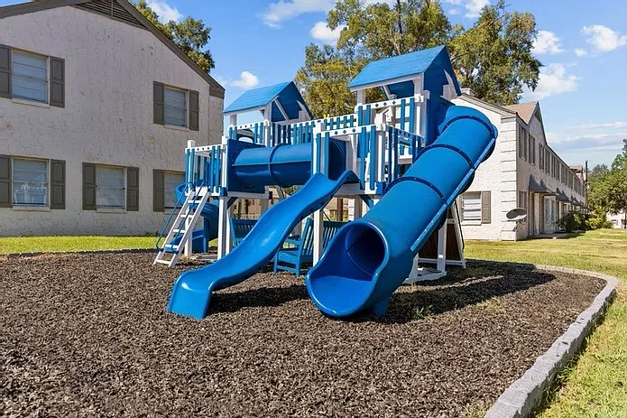 Townhomes at South Highlands — Photo 9