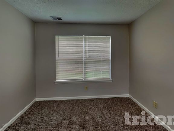 4th image of 1022 Pine Mountain Way