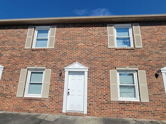 3rd image of 1819 Stargazer Ave #3